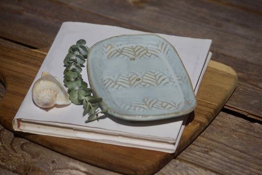 Coastal soap dishes