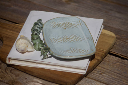 Coastal soap dishes