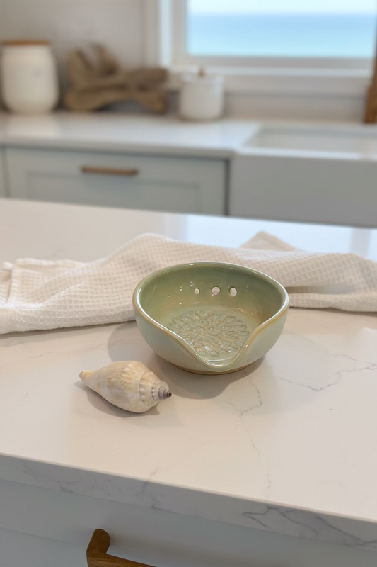 Ceramic grater/zester and herb stripper