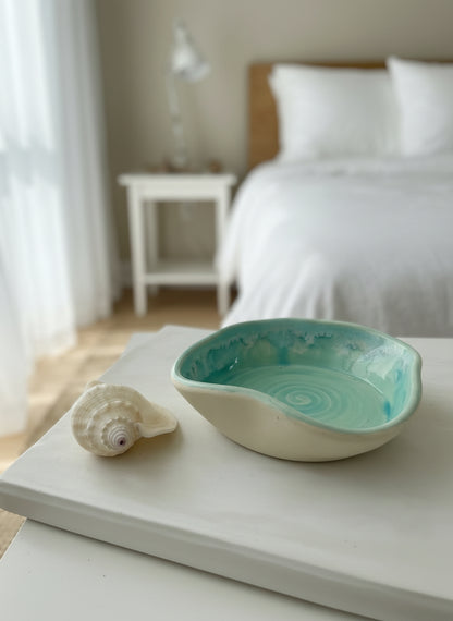 Wave ceramic trinket bowl